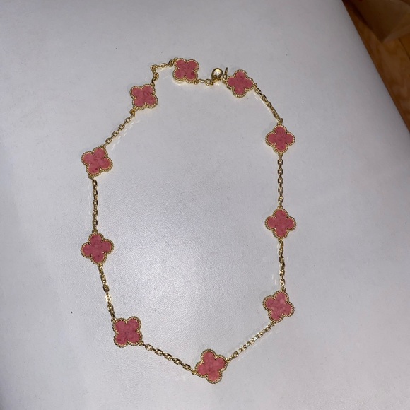 Elegant Pink and Gold Floral Clover Necklace - Picture 5 of 5